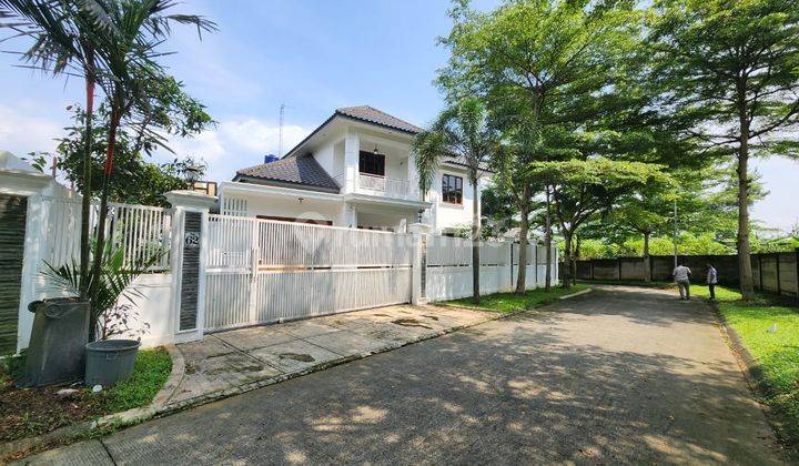 dijual rumah bagus dengan beberapa furnish lokasi depan green area 2