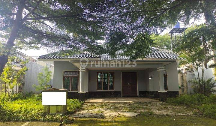 dijual rumah d jalan utama bukit golf hijau 1