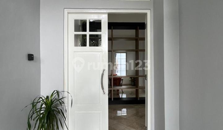 Dijual Rumah Bagus Siap Huni Dilengklai dengan Kolam Renang 2