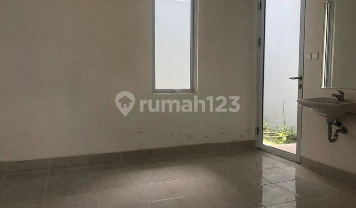 For Rent: Empty House With Mountain View 2