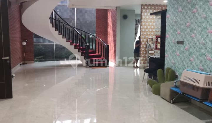 DIJUAL CEPAT RUMAH MEWAH PIK 1 DEKAT DENGAN AKSES MANAPUN