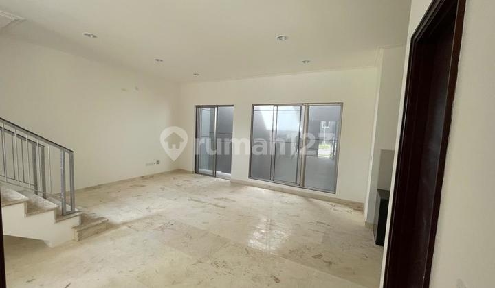 FOR SALE, RUMAH 2 LANTAI DI GOLF ISLAND PIK 2