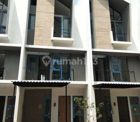 Dijual Rumah Siap Huni Provence Suite Bsd City 1