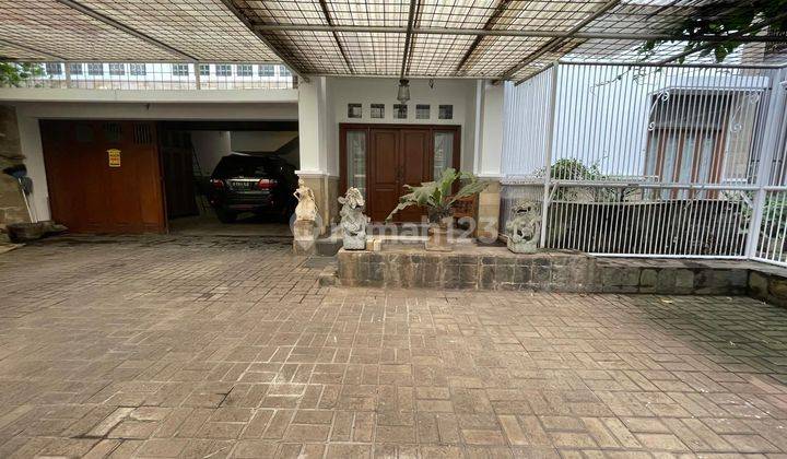 Rumah Mewah Cocok Untuk Usaha Dijual di Jagakarsa, Jakarta  2