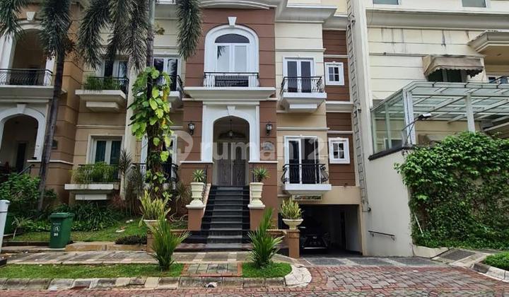 Dijual Rumah Mewah Blossom Residence Kemayoran Jakarta Pusat