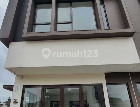 FOR RENT: 3-STORY HOOK RUKO VIRGINIA ARCADE BSD CITY