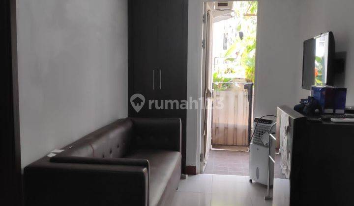 Dijual Rugi 1br Furnished Di Lantai 5 Fasilitas, Selangkah Ke Umn 2