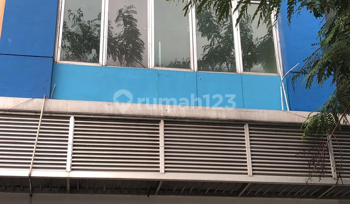 Dijual Ruko 3 Lantai Area Komersil Itc Bsd, Ramai, Cocok untuk Investasi.