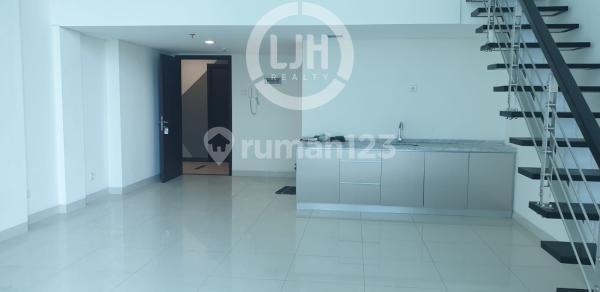 Disewakan SOHO Brooklyn Alam Sutera - 81m², Mezzanine Kaca, View Pool & City Disewakan SOHO Brooklyn Alam Sutera - 81m², Mezzanine Kaca, View Pool & City