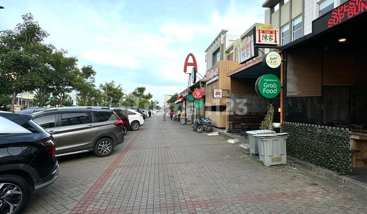 3-Story Shophouse Suitable for Restaurants and Various Businesses in a Busy Area 2