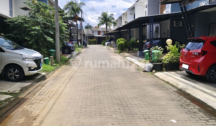 Dijual Turun Harga Rumah 2.5 Lantai Fullrenov Fullfurnished 2