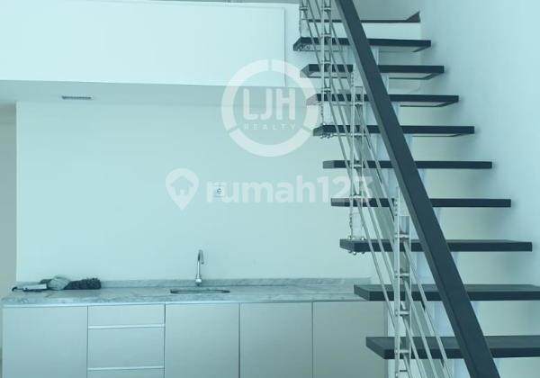 Disewakan SOHO Brooklyn Alam Sutera - 81m², Mezzanine Kaca, View Pool & City Disewakan SOHO Brooklyn Alam Sutera - 81m², Mezzanine Kaca, View Pool & City