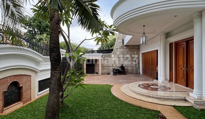 2-Story House Near City Center For Rent, Semi-Furnished Condition, Suitable for Residential Use and Can Be Used as a Silent Office. 2-Story House Near City Center For Rent, Semi-Furnished Condition, Suitable for Residential Use and Can Be Used as a Silent Office.