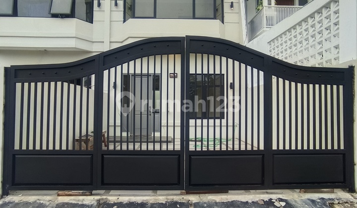 Dijual Rumah 2 Lantai Type American Classic di Depok Albani Residence Tahap 2 Dijual Rumah 2 Lantai Type American Classic di Depok Albani Residence Tahap 2