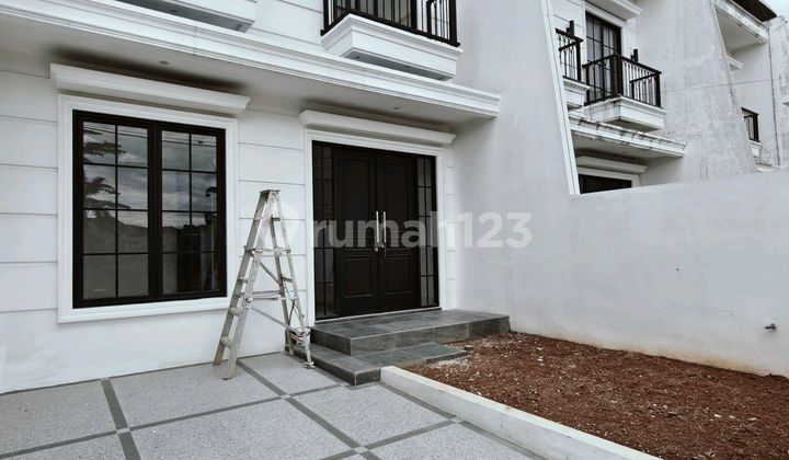 Dijual Rumah 2 Lantai di Kota Depok Lokasi Strategis  2