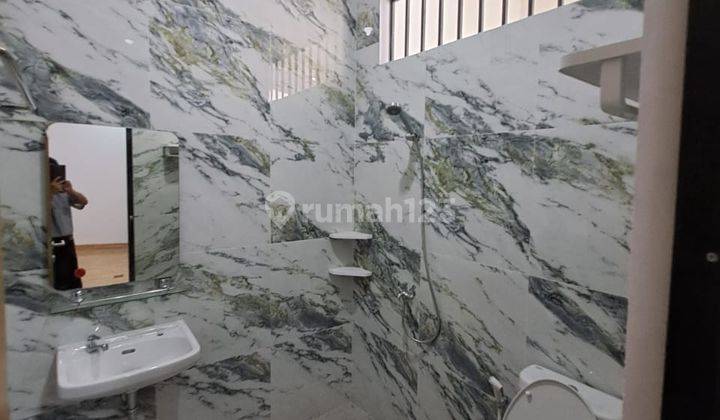 Disewakan Rumah Summer Blis Lippo Cikarang 4