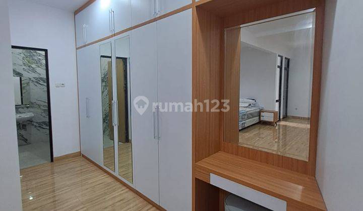 Disewakan Rumah Summer Blis Lippo Cikarang 10