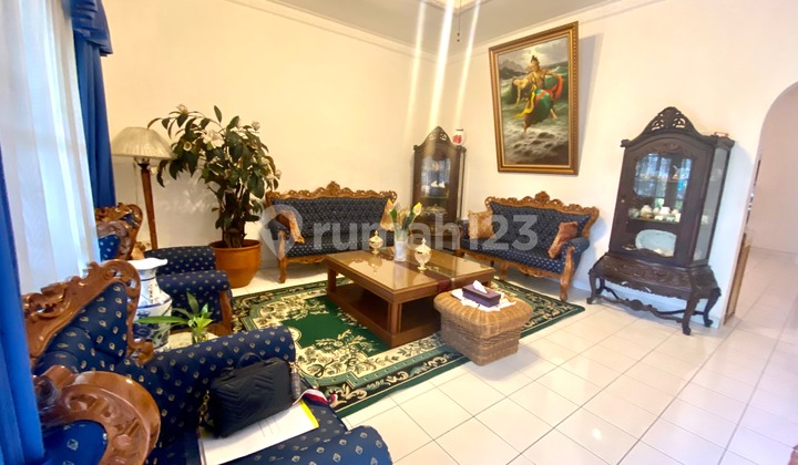 Harga Bagus Rumah Asri Halaman Luas Pinggir Jalan Raya Jagakarsa