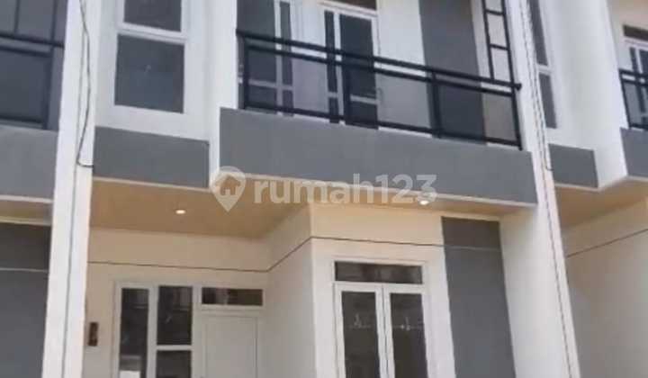 Ready House 700 Million in Pamulang Within a Complex