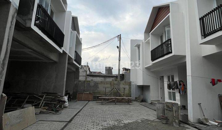 Rumah Siap Huni Semi Furnish di Jatiwaringin 2