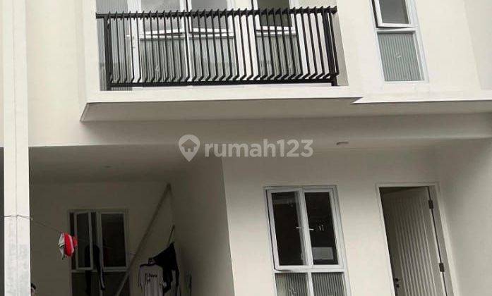 Selangkah ke Jakarta Rumah Baru Ready Siap Huni di Jatiwaringin 1