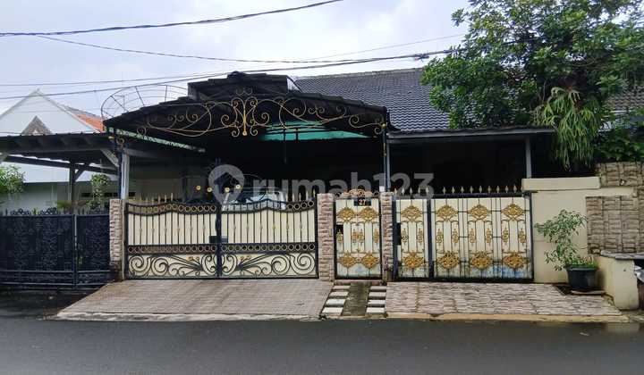 Rumah Dalam Komplek Di Duren Sawit Jakarta 1