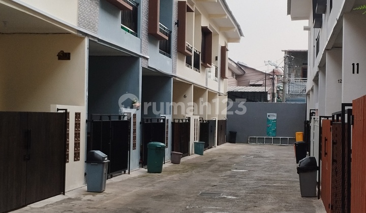 Cluster Mewah Tetangga Pondok Kopi Di Bintara 2