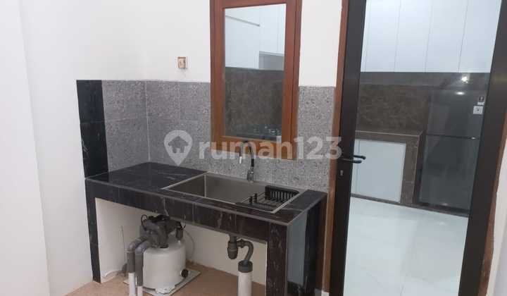Rumah Ready Dalam Komplek Duren Sawit Jakarta 2