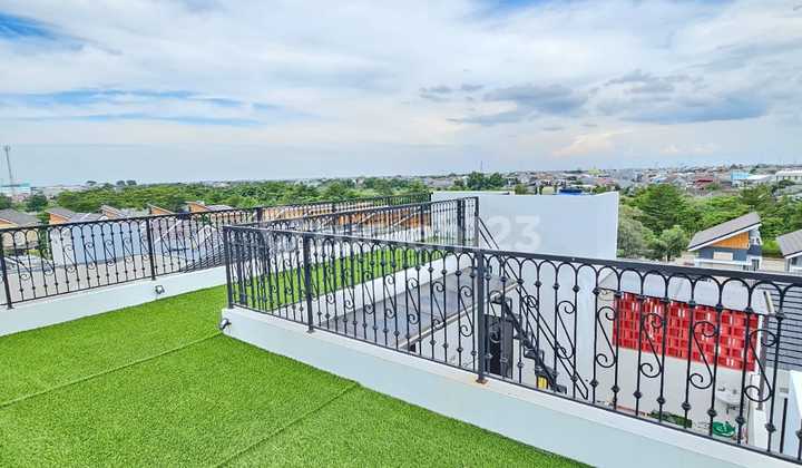 New Fully Furnished House in Kota Harapan Indah. 2