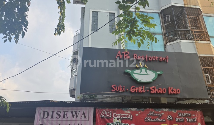 For Rent: Taman Palem Lestari 3.5-Story Shophouse, Ready to Use, Neat and Good Condition. For Rent: Taman Palem Lestari 3.5-Story Shophouse, Ready to Use, Neat and Good Condition.