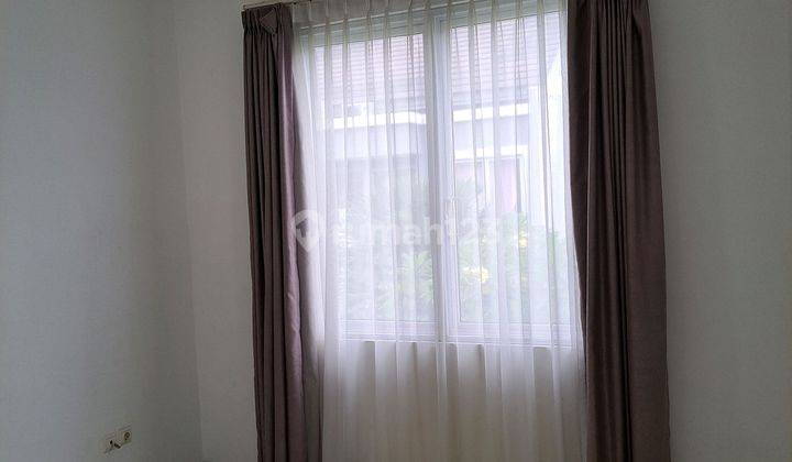 kamar tidur dijual rumah jaksel green permata