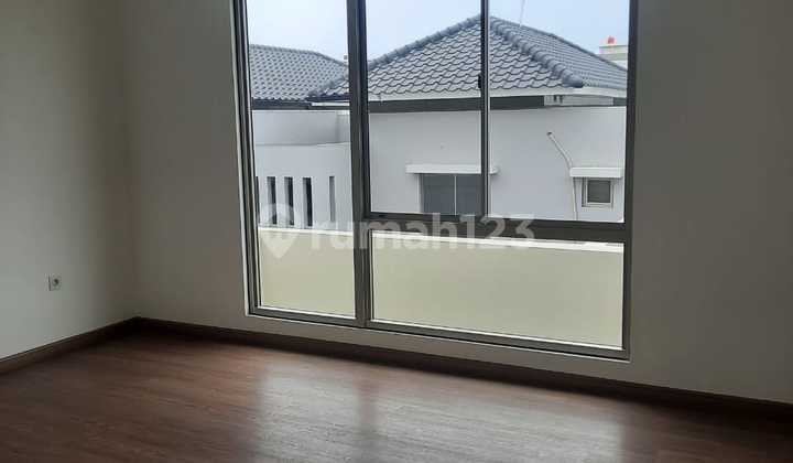 Dijual Super Cepat Murah Jual Rugi Rumah Golf Island 300M2 2