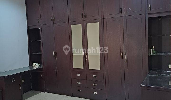 Disewakan Cepat Rumah 120m2 Taman Palem Lestari Semi Furnish 2