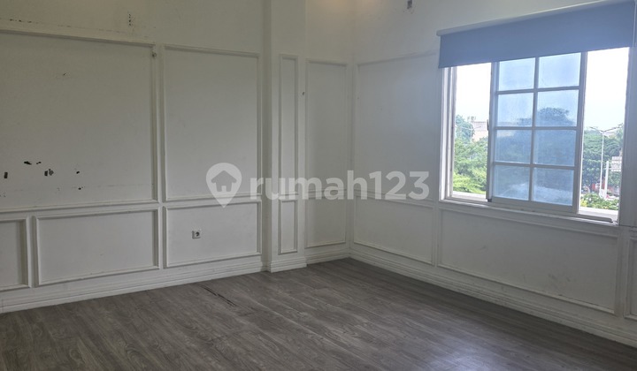 For Rent: Sedayu Square 2 Row House, Semi-Furnished, Rare Opportunity. 2
