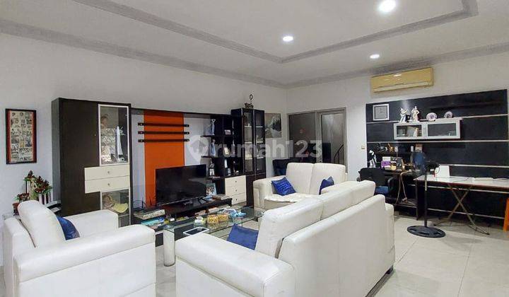Jual Cepat Rumah Pantai Indah Kapuk (290m2) - Posisi Hoek 2