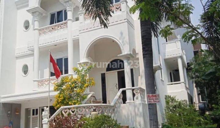 Jual Cepat Rumah Pantai Indah Kapuk (290m2) - Posisi Hoek 1