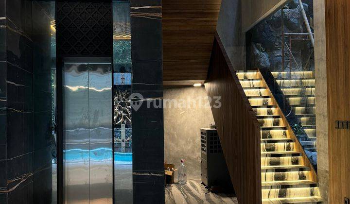 Rumah Mewah Pik Trimaran Permai Modern Tropical 600m2 6