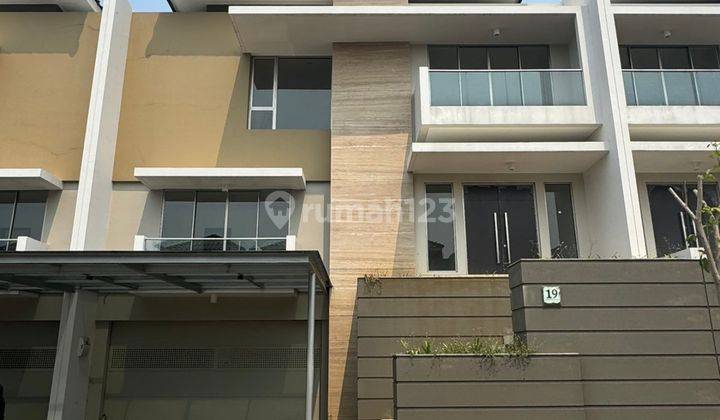 Sewa Rumah Golf Island Pik 12x20 [4+1 Kamar Tidur] 1