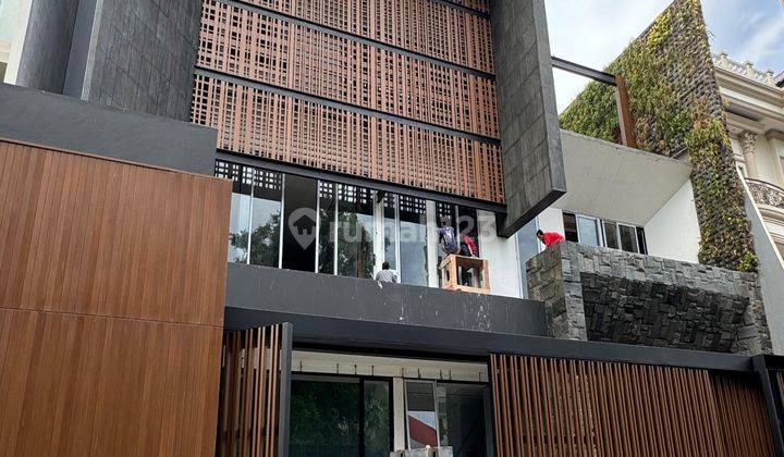 Rumah Mewah Pik Trimaran Permai Modern Tropical 600m2 1