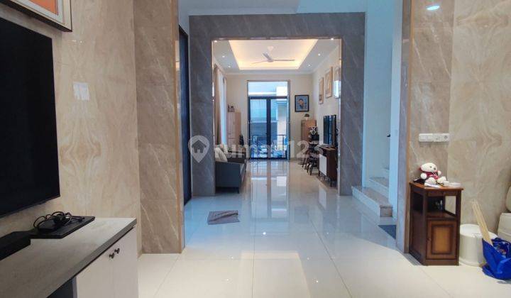 Rumah Golf Island Hoek View Danau 300m2 [12x25] 2