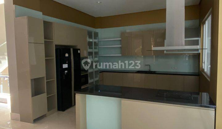 Rumah Mewah Pik Renov Minimalis Modern 312.5m2 [12.5x25] 8