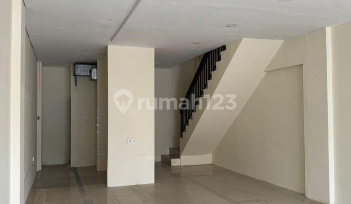 Ruko Rental at PIK 1 Boulevard 5X15 (3.5 Floors) 2