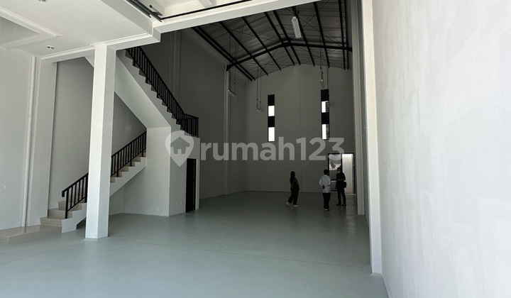 Cash / KPR - Gudang Bizpark Pik2 Multiguna 9X30 (2 Lantai)