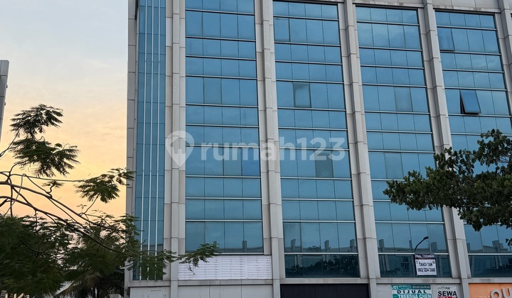 Batavia PIK Twin Shophouse for Rent 9X15 (Balcony + Sea View)