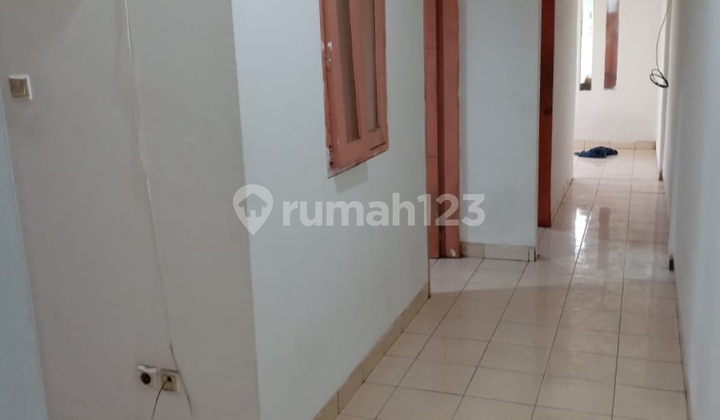 Rumah Murah 2 Lantai Siap Huni SHM Bebas Banjir di Jl Utama Cengkareng 2