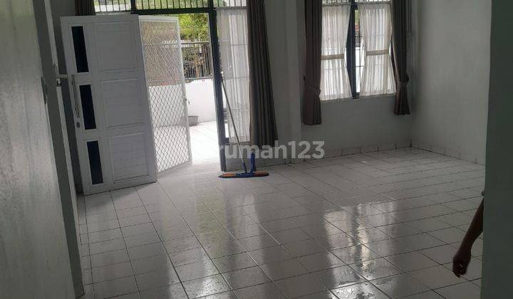 Rumah Murah Kamar Banyak Siap Huni 2 Lantai Di Taman Palem Lestari 1