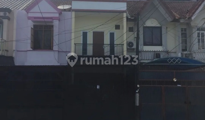 Rumah Murah 3 Lantai Posisi Tusuk Sate Siap Huni Bebas Banjir di Taman Palem Lestari 1