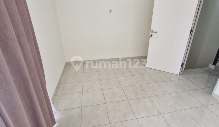 Beautiful 2-Story House Ready to Live In Flood-Free At Park Residence Taman Surya 5 2