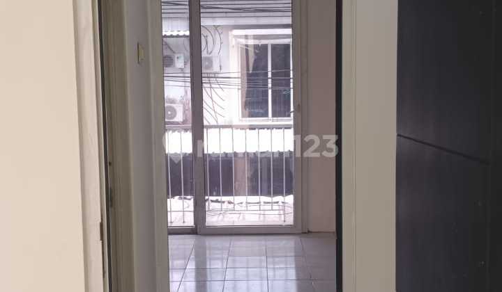 Termurah Rumah 2 Lantai Siap Huni Bebas Banjir di Golden Palm Kalideres Cengkareng