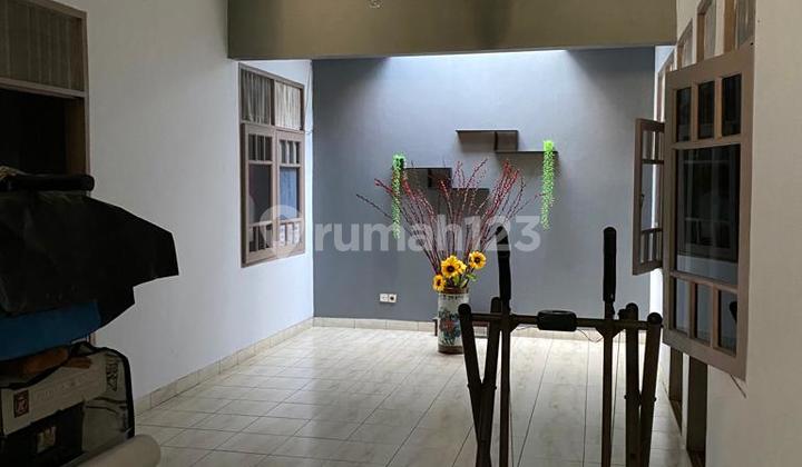 Affordable 2-Story House Ready to Occupancy, Flood-Free, 4-Car Row in Citra 2 1